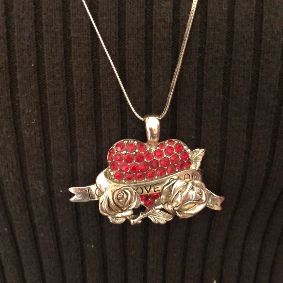 Love love love ❤️ roses 🌹 & hearts rhinestone & silver tone quality necklace - Picture 7 of 10